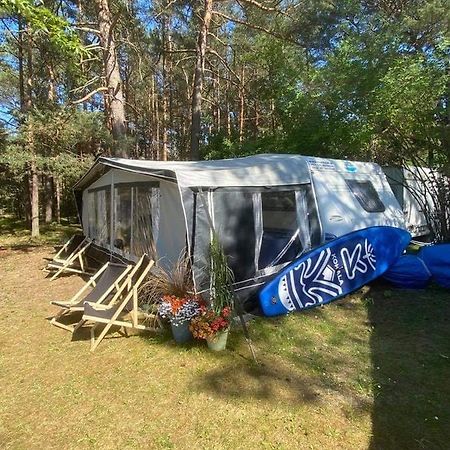 Przyczepa Abordaz Na Campingu Kormoran Hotell Hel Exteriör bild