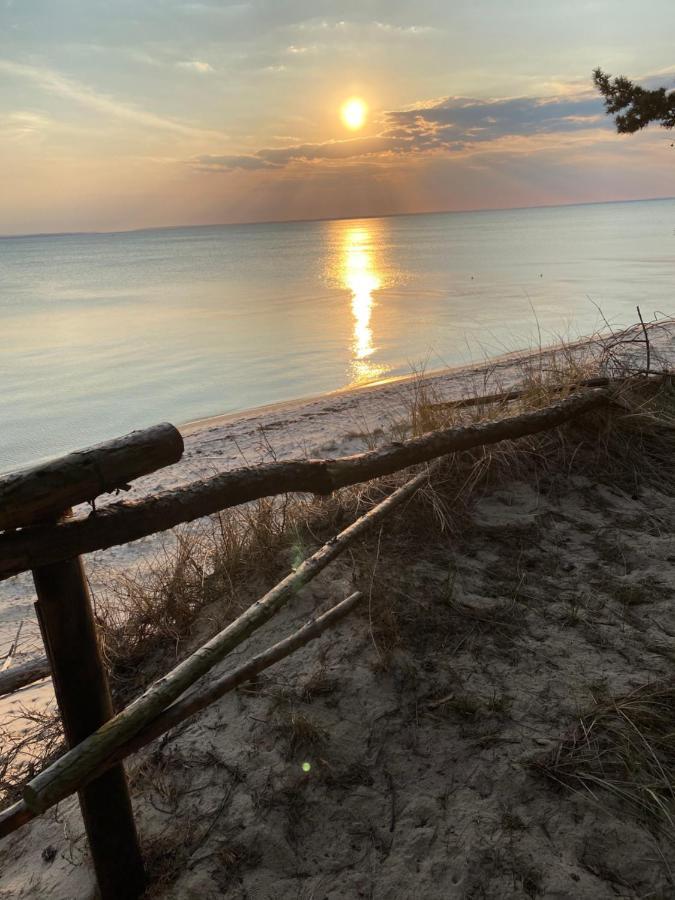 Przyczepa Abordaz Na Campingu Kormoran Hotell Hel Exteriör bild