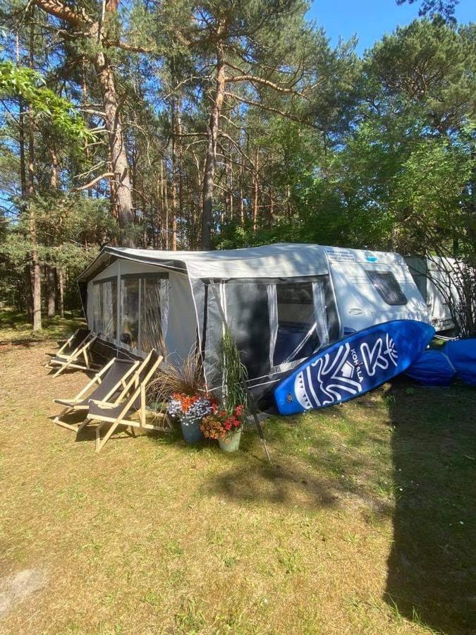 Przyczepa Abordaz Na Campingu Kormoran Hotell Hel Exteriör bild