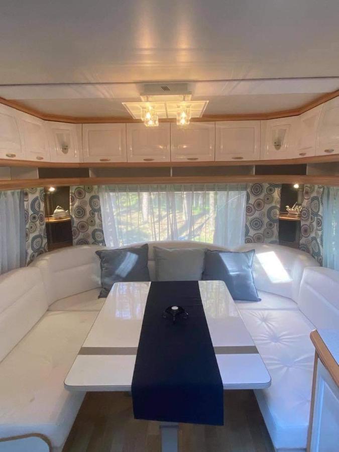 Przyczepa Abordaz Na Campingu Kormoran Hotell Hel Exteriör bild